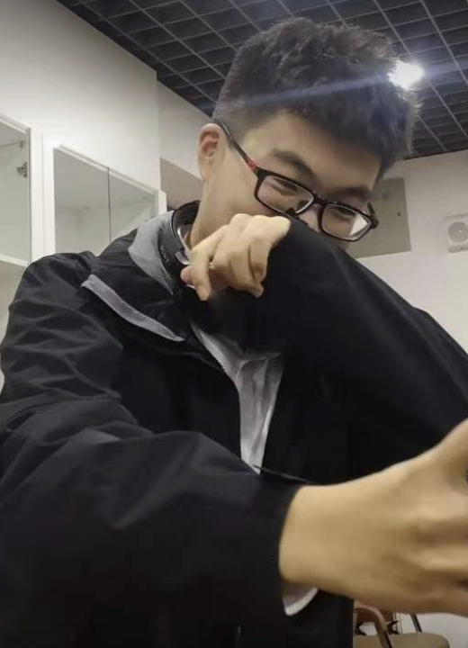 成员1